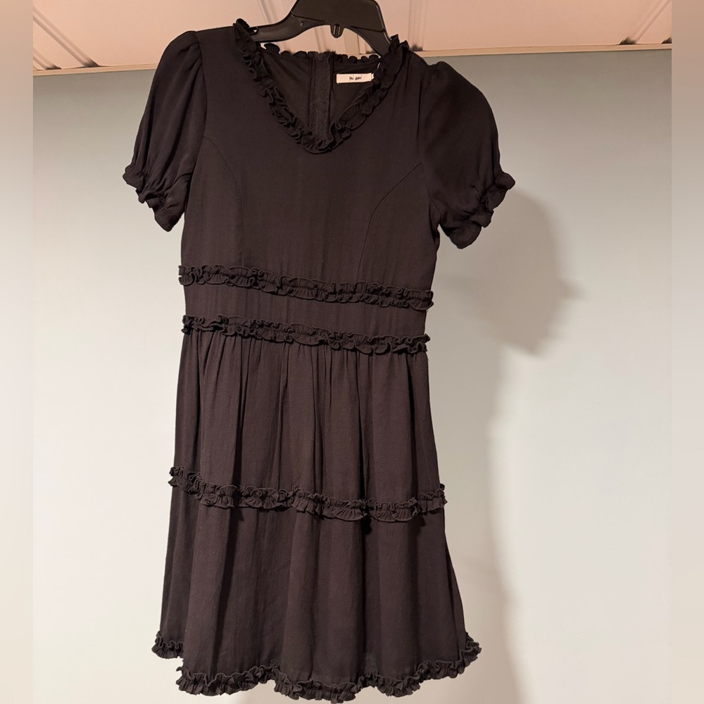 miami Black Ruffle-Tiered Short Sleeve Dress